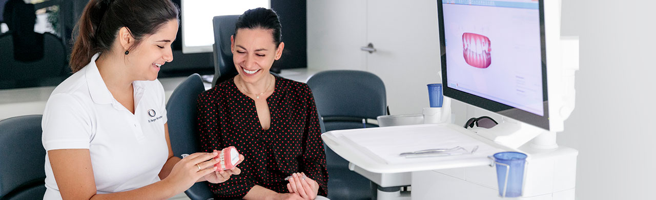Invisalign – Dr. Burger & Partner – Titelbild